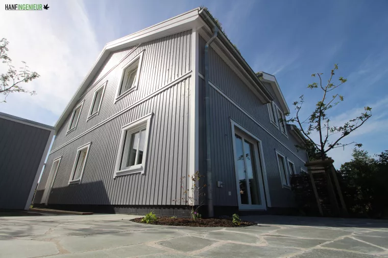 Hanfhaus Edewecht Aussenansicht 1 PAULY.JPG